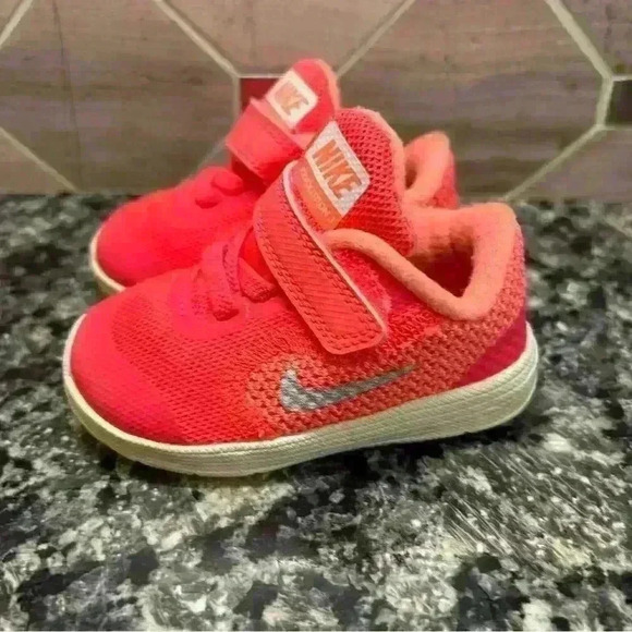 Nike Free Rn Toddlers Style size 4C - Picture 2 of 9